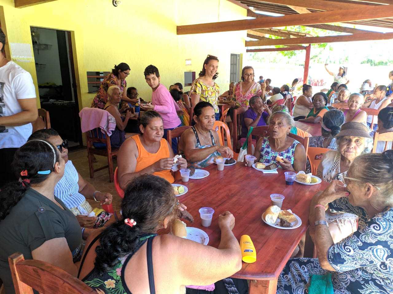 Camacã: Confraternização do Clube dos Idosos é realizada em Canavieiras